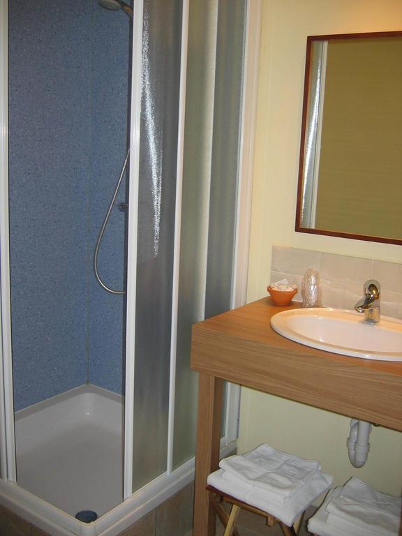 Hotel Van Reeth'S Koffiebranderij Puurs Ruang foto